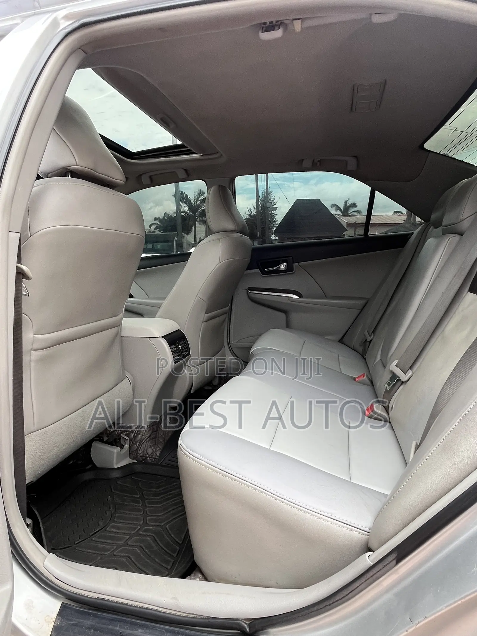 Toyota Camry 2012 Silver