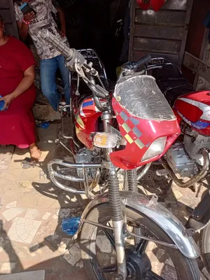 New Bajaj Boxer 100 2023 Gray
