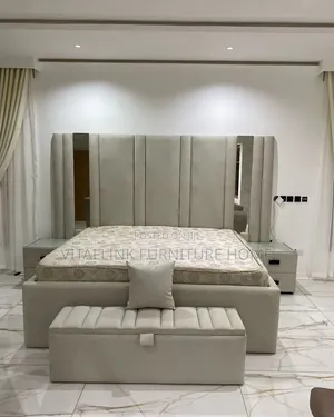 Luxury Cream Velvet Bedroom Set With Storage Ottoman & Nightstands