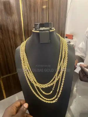 New 18 Karat Dubai/Italian Twist Chain
