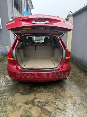 Toyota Venza Limited 2010 Ivory