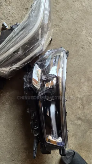 Headlamp for Toyota Hilux 2020/2023