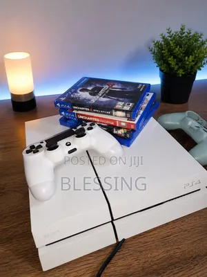 Play Station 4