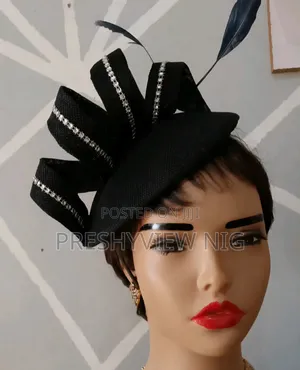 Pope Cap Fascinator