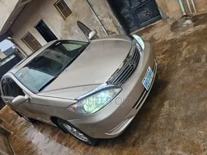 Toyota Camry 2002 Gold