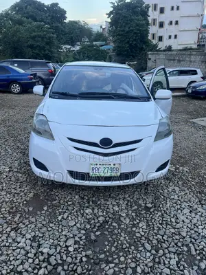 Toyota Yaris 1.0 Eco 2007 White