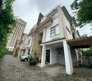 4bdrm Townhouse / Terrace in Bourdilion Road, Bourdillon for rent