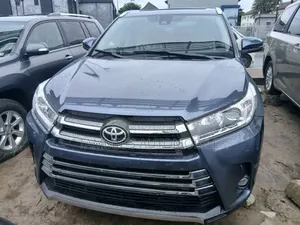 Toyota Highlander Limited 4x4 V6 (3.5L 6cyl 8A) 2018 Blue