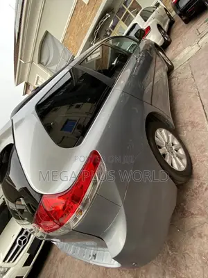 Toyota Sienna 2011 Silver
