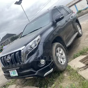 Toyota Land Cruiser Prado 2016 Black