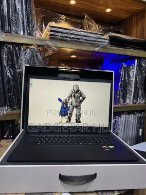 New Laptop HP Omen 17 8GB Nvidia SSD 1T