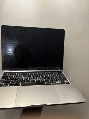 Laptop Apple MacBook Pro 2020 M1 8GB Apple M1 Pro SSD 256GB