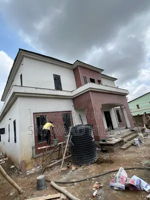 Furnished 5bdrm Penthouse in Seman Metropolis, Lugbe District for sale