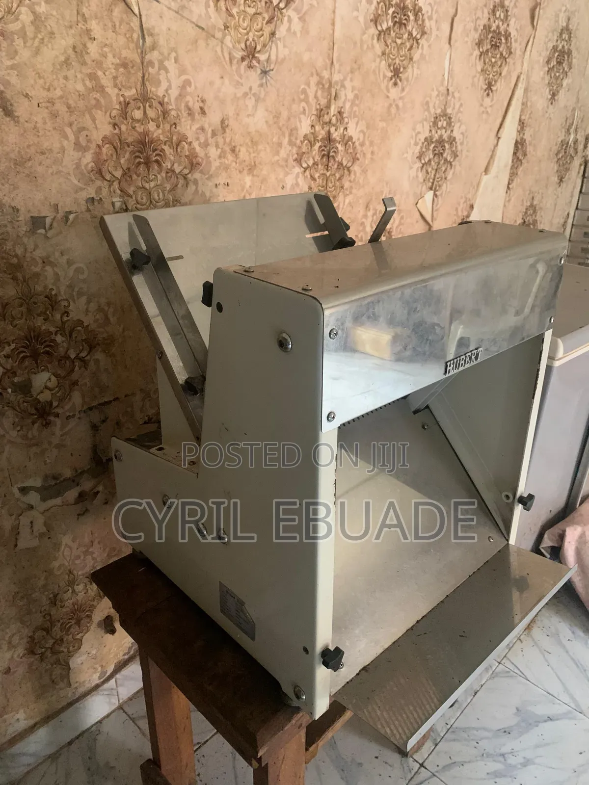 Bread Slicer