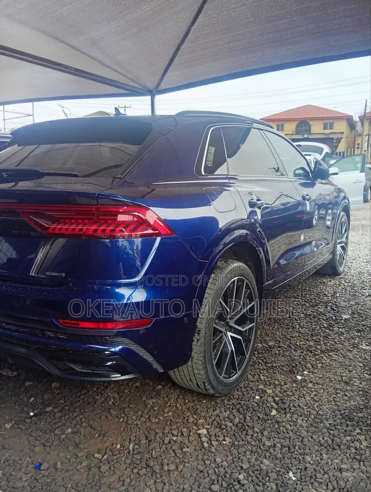 Audi Q8 2022 Blue