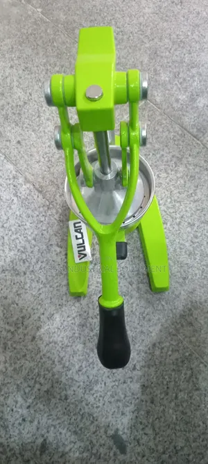 Hand Juicer
