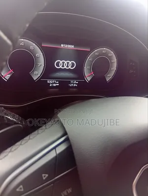 Audi Q8 2022 Blue