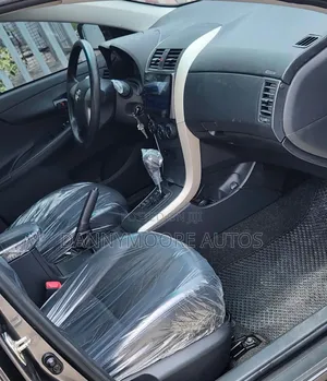 Toyota Corolla 2010 Gray