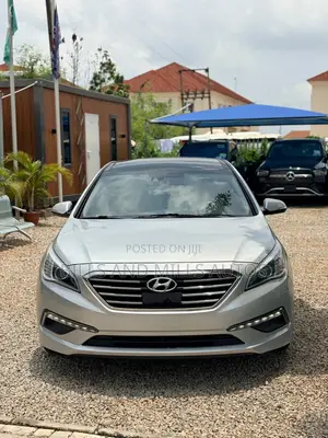 Hyundai Sonata Limited 4dr Sedan (2.4L 4cyl 6A) 2015 Silver