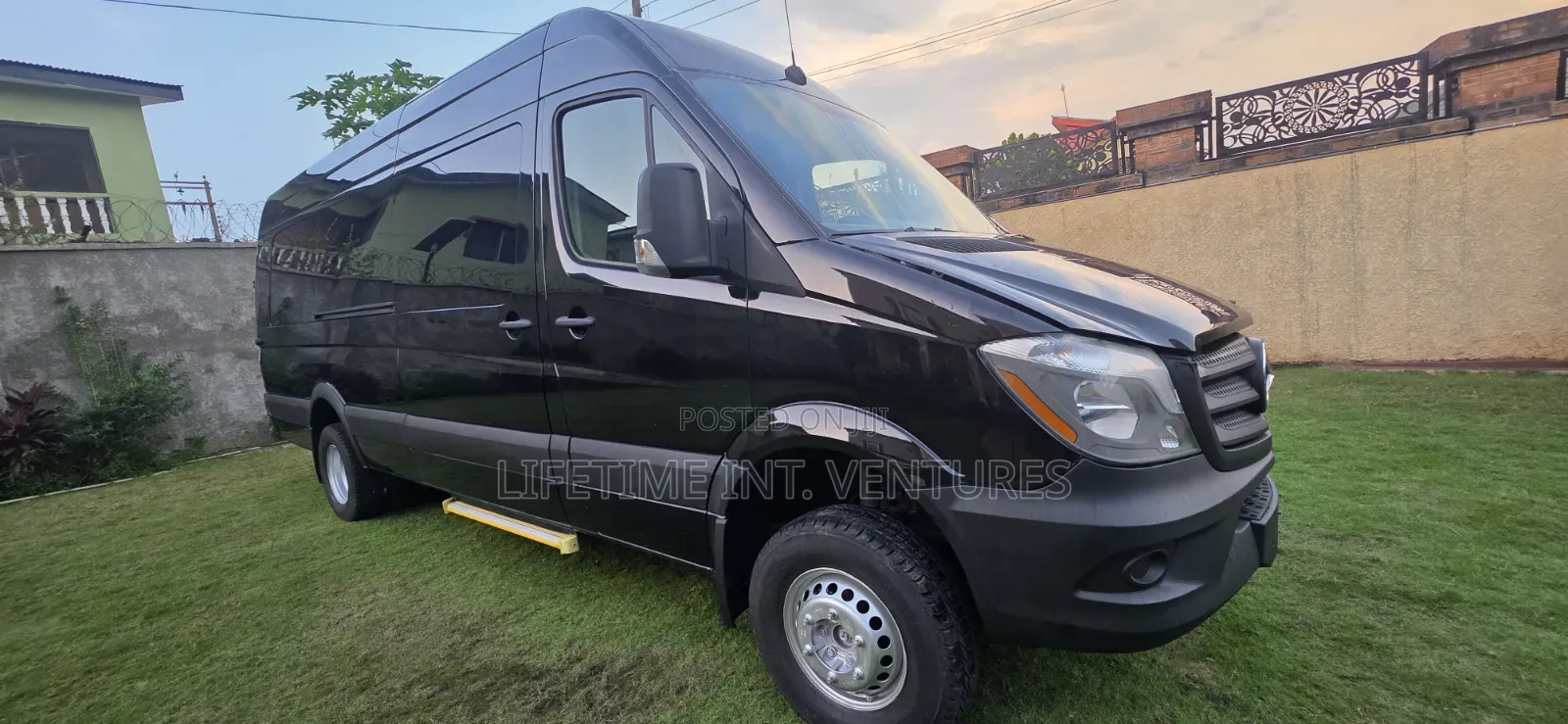 Mercedes-Benz Sprinter 2016 Black