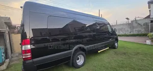 Mercedes-Benz Sprinter 2016 Black