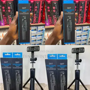 Q07 Mini Tripod