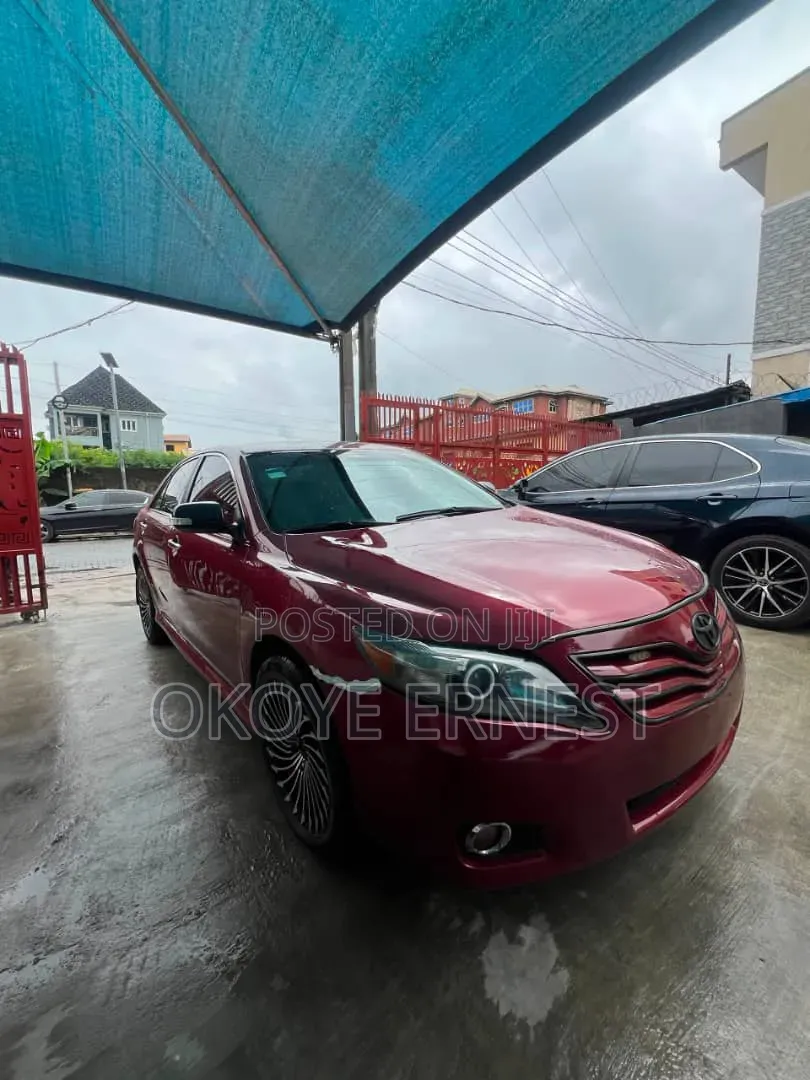 Toyota Camry 2008 Red
