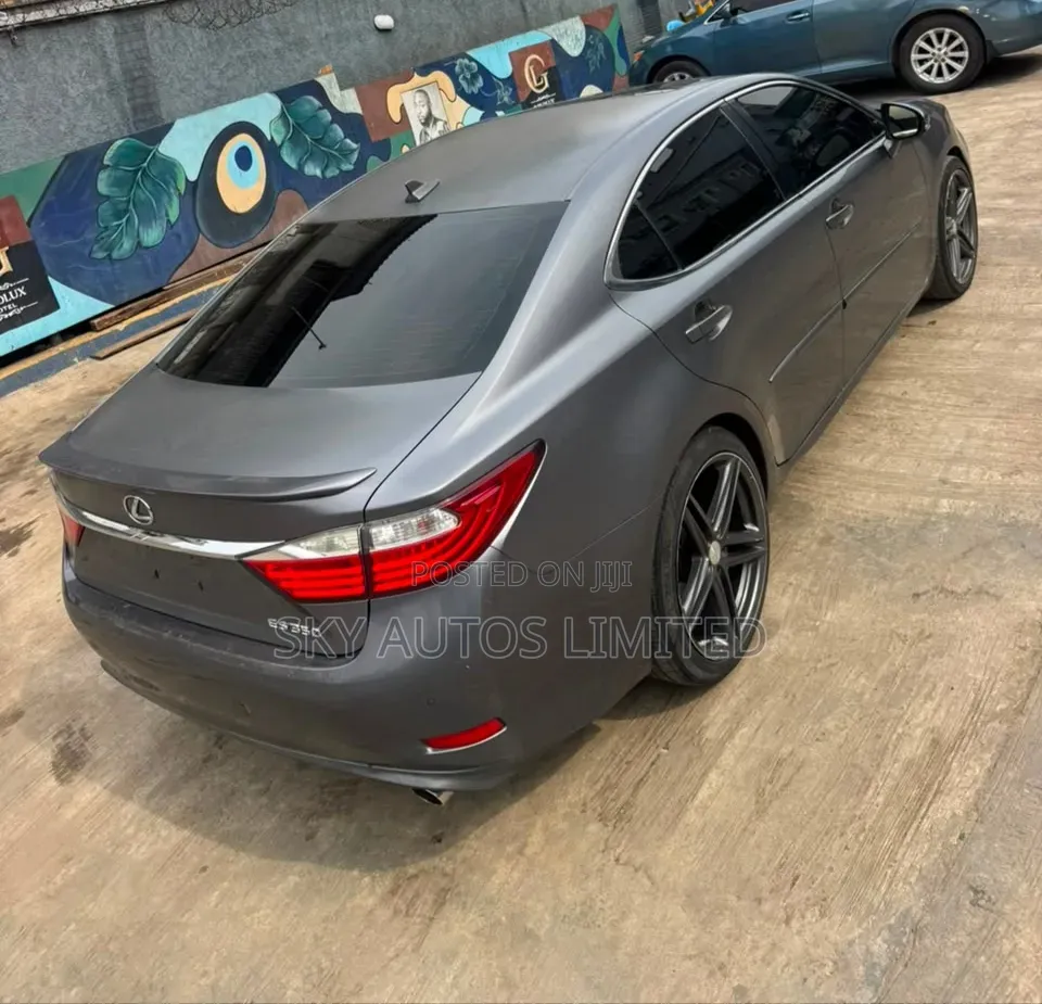 Lexus ES 2013 Gray