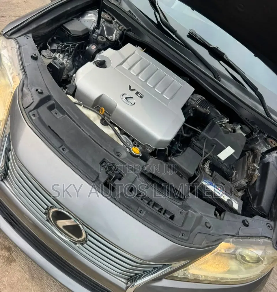 Lexus ES 2013 Gray
