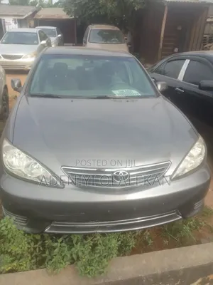 Toyota Camry 2006 Gray