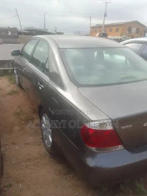 Toyota Camry 2006 Gray