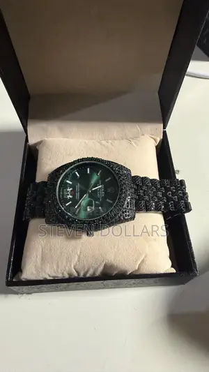 Rolex Datejust Green Gem-Set Luxury Wristwatch – Premium Design