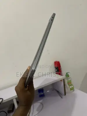 Laptop Apple MacBook Pro 2019 32GB Intel Core i9 SSD 512GB