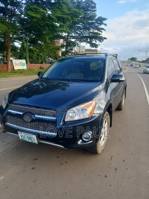 Toyota RAV4 2011