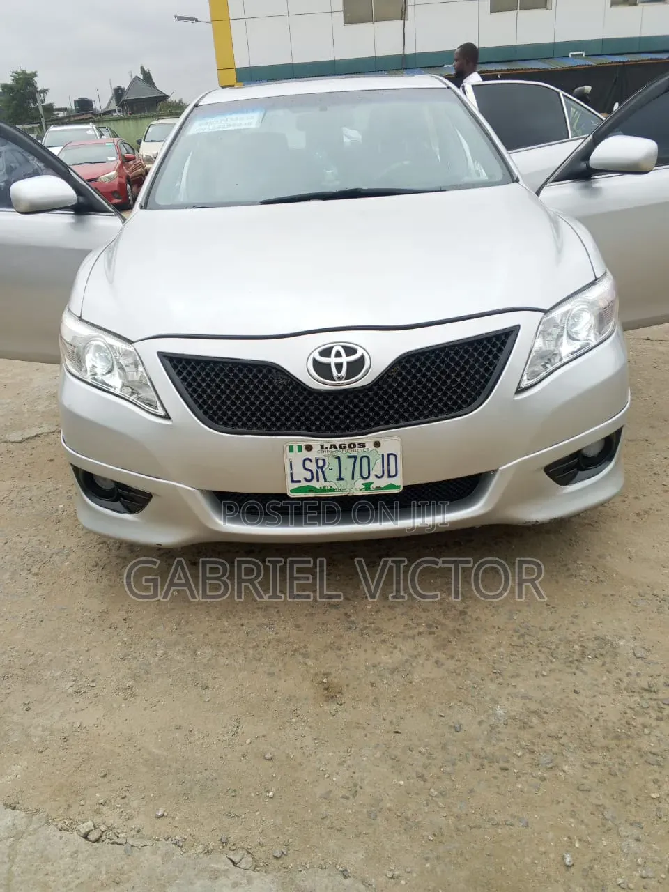 Toyota Camry 2010 Silver