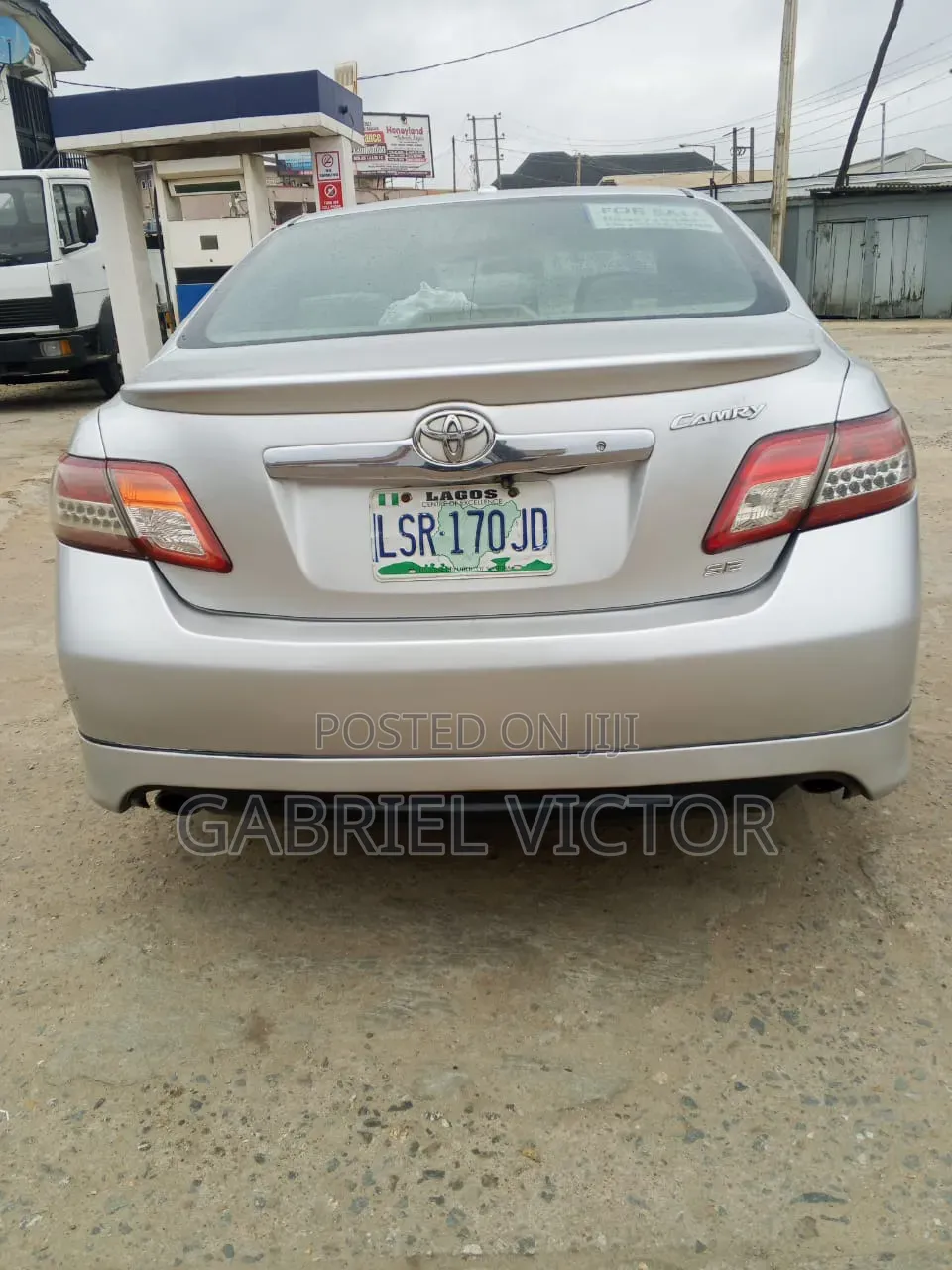 Toyota Camry 2010 Silver