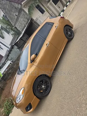 Toyota Matrix 2008 Gold