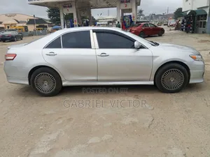 Toyota Camry 2010 Silver