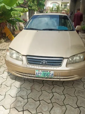 Toyota Camry 2002 Gold