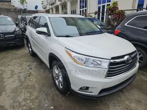 Toyota Highlander Limited Platinum V6 4x2 (3.5L 6cyl 6A) 2016 White