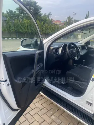 Toyota RAV4 2016 White