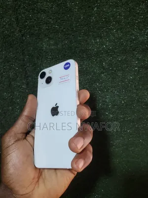 Apple iPhone 13 128 GB White
