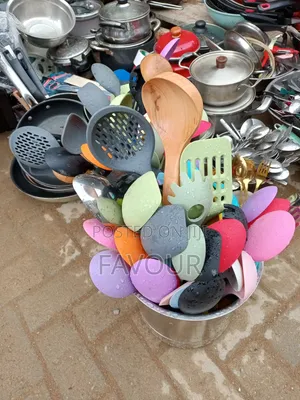 Silicone Kitchen Spoons With Wooden Handles