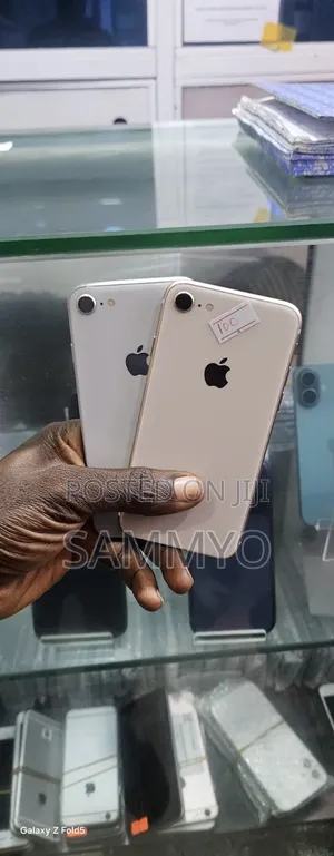 Apple iPhone 8 64 GB White