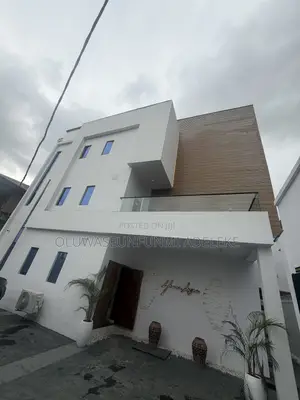 Furnished Studio Apartment in Yaba for sale