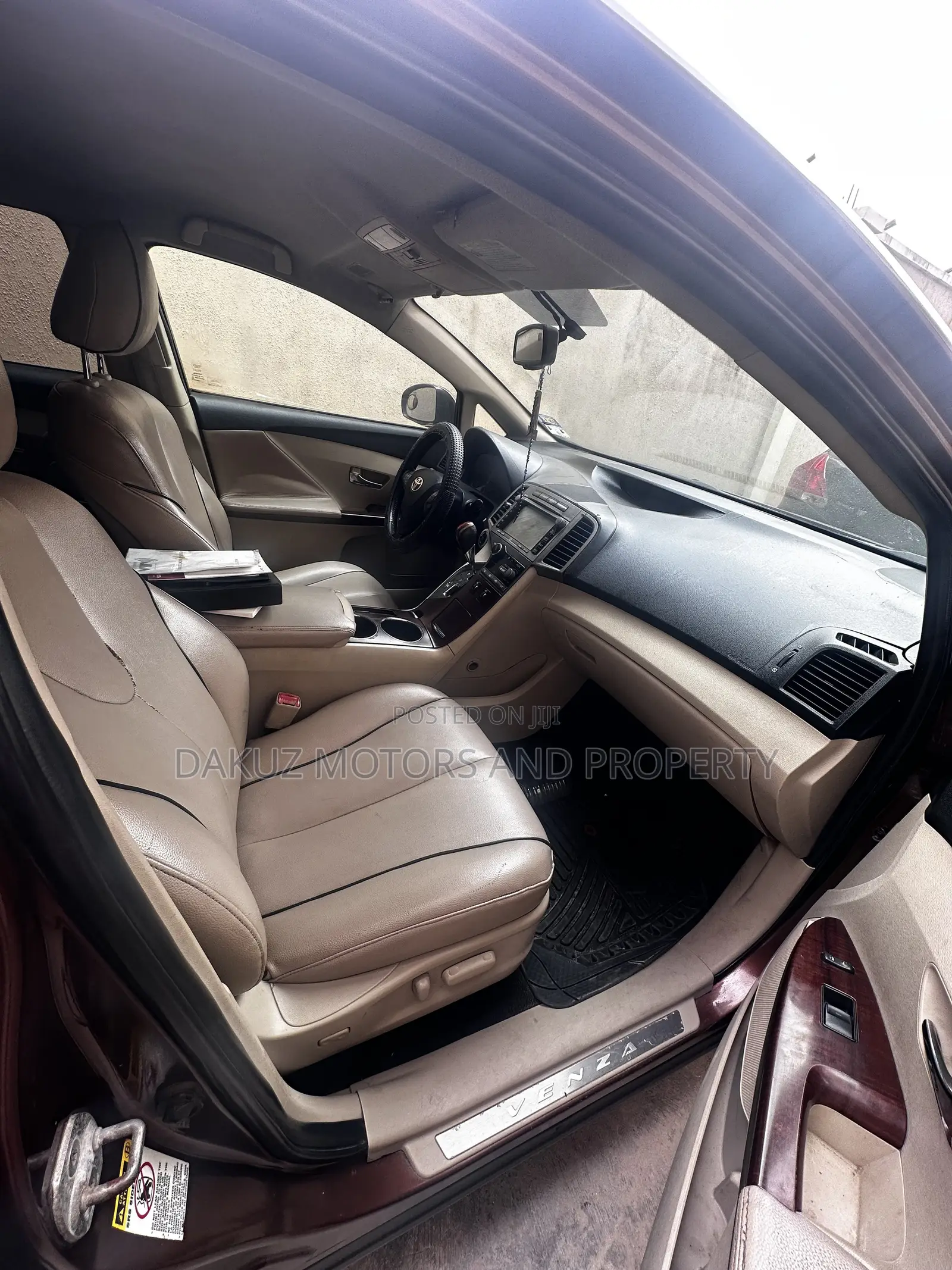 Toyota Venza 2010 Brown