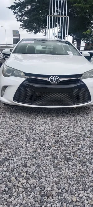 Toyota Camry 2016 White