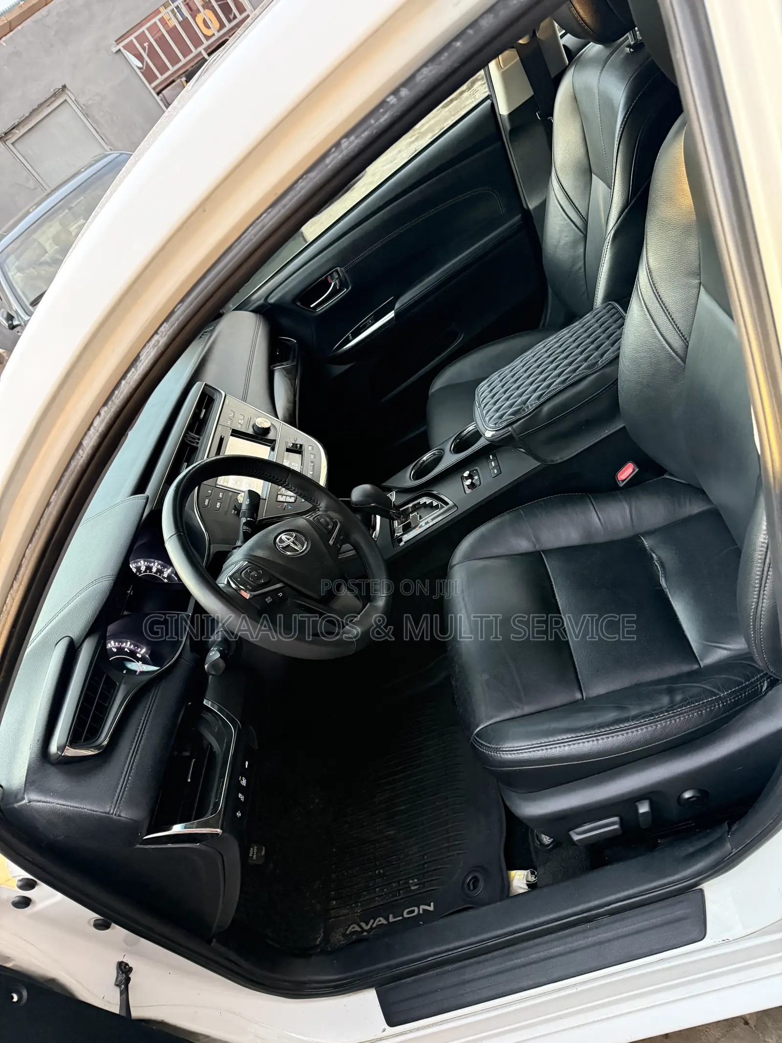 Toyota Avalon 2018 White