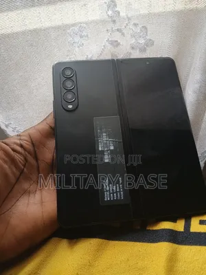 Samsung Z 16 GB Black