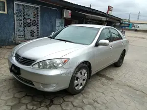 Toyota Camry 2005 Silver